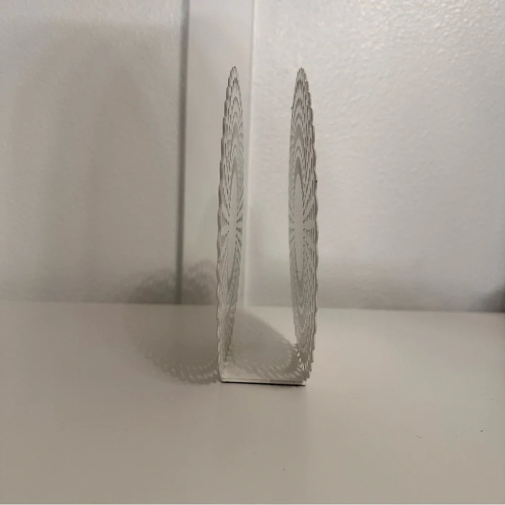 Crate & Barrel “Gram” Metal Enamel White Napkin Holder Doilies Cut Pattern Round